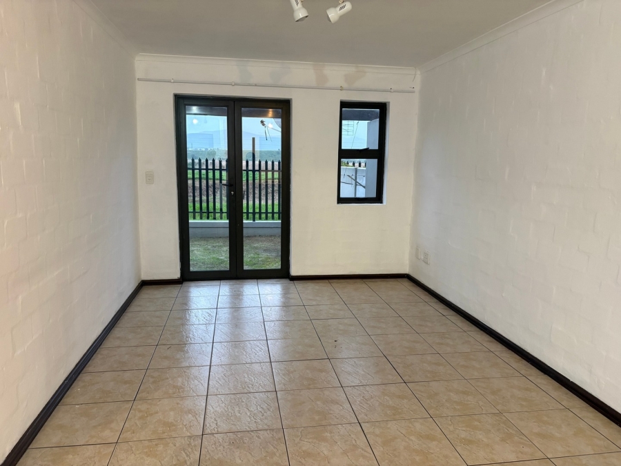 To Let 2 Bedroom Property for Rent in West Riding Western Cape